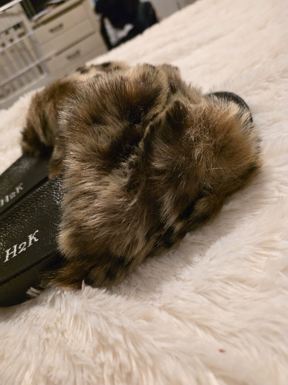 Faux Fur Slide Slippers in Brown Leopard - H2K